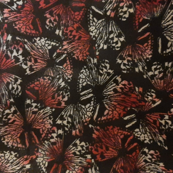 Sheer butterfly blouse with keyhole neckline - Picture 3 of 3